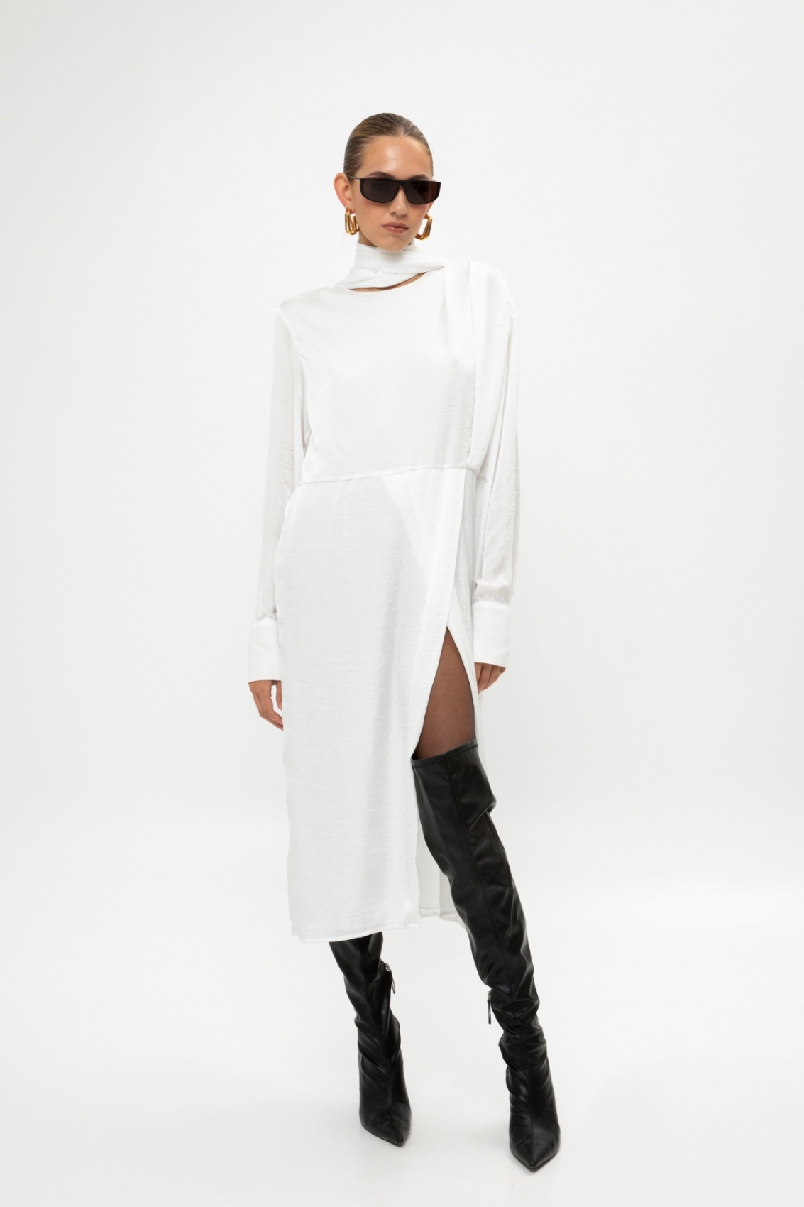 Picture of White Midi Dress