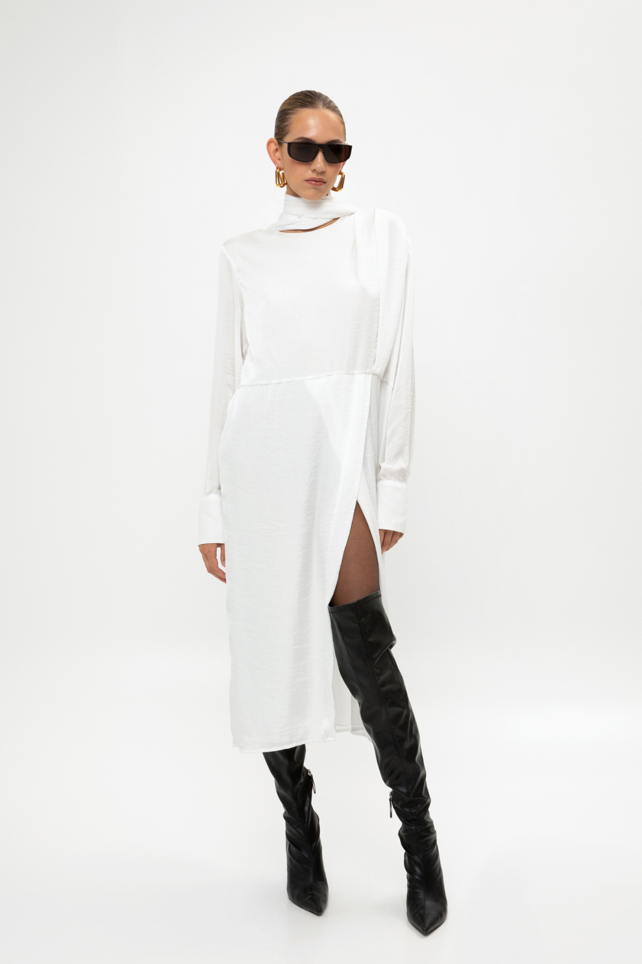 Picture of White Midi Dress