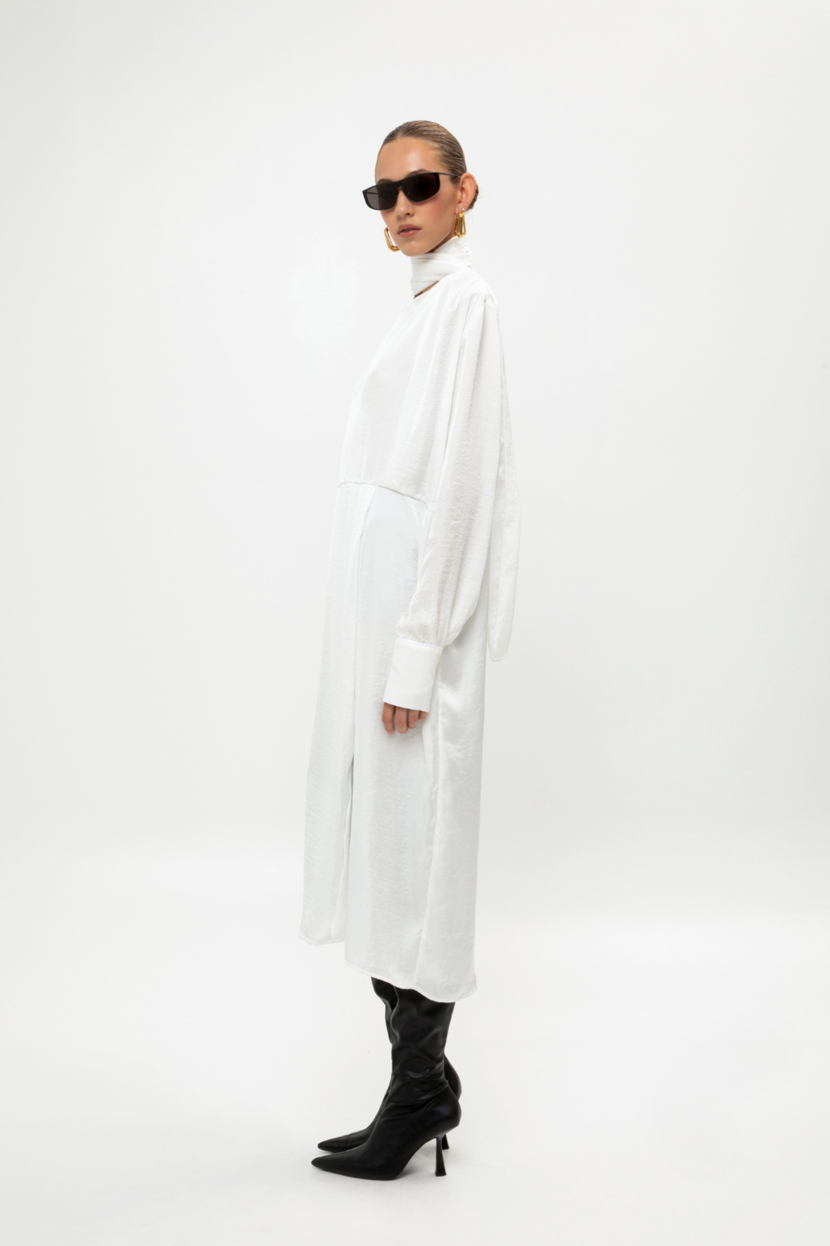 Picture of White Midi Dress