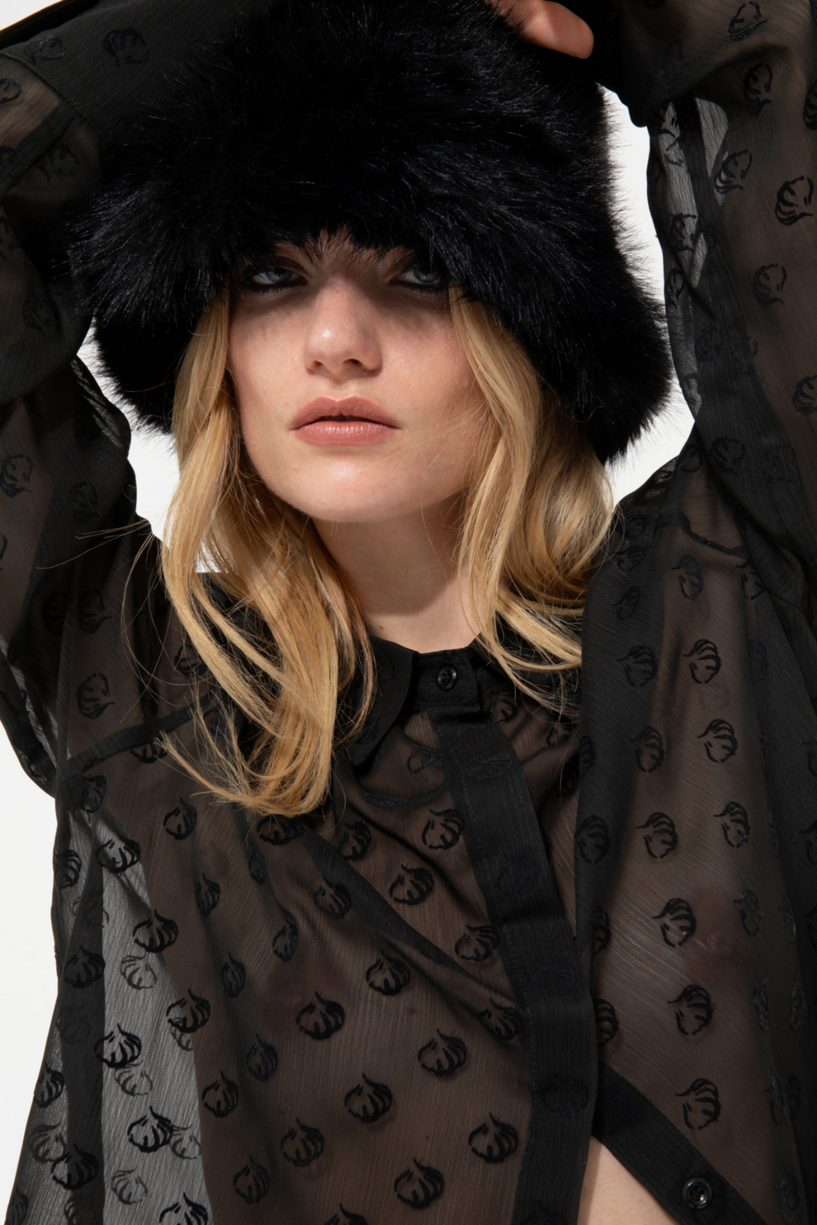 Picture of Black Shirt With Charm Garlic Print