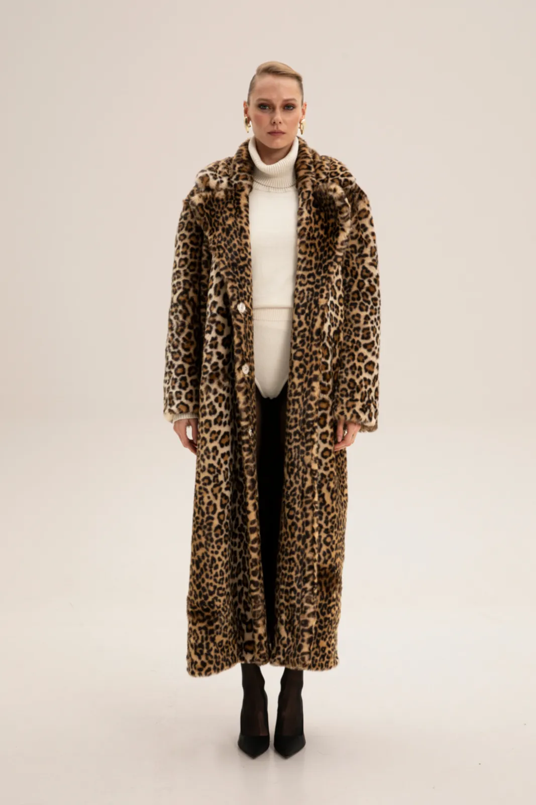 Picture of Leopard Print Faux Fur
