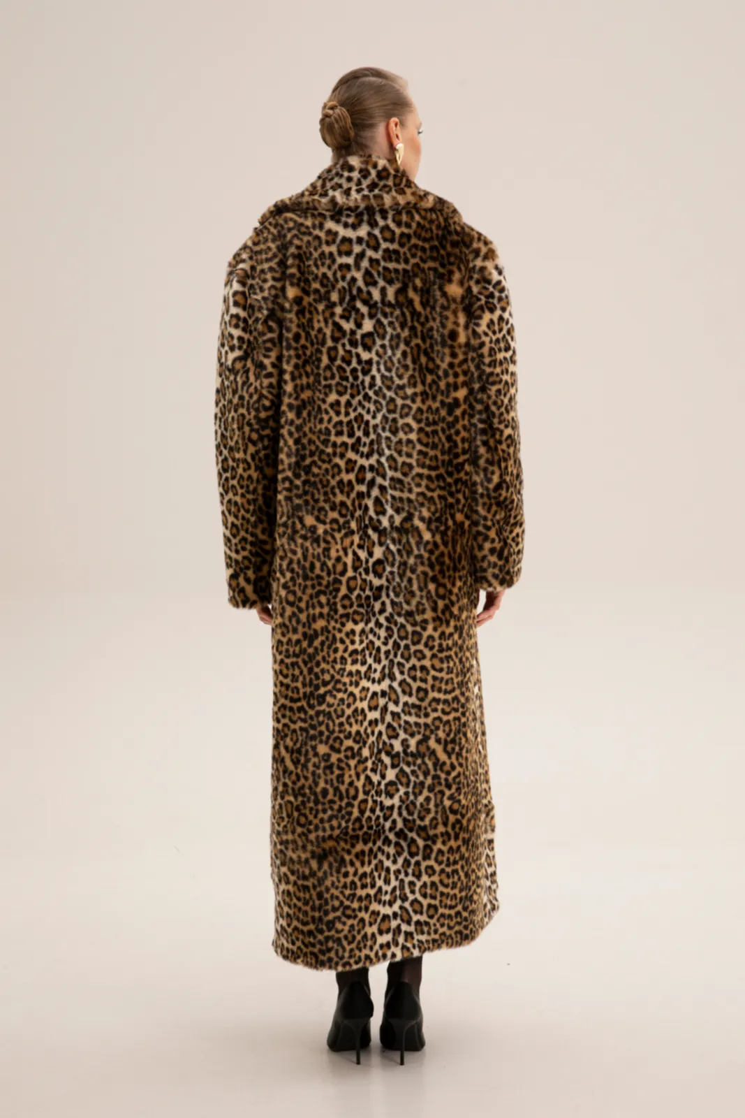 Picture of Leopard Print Faux Fur
