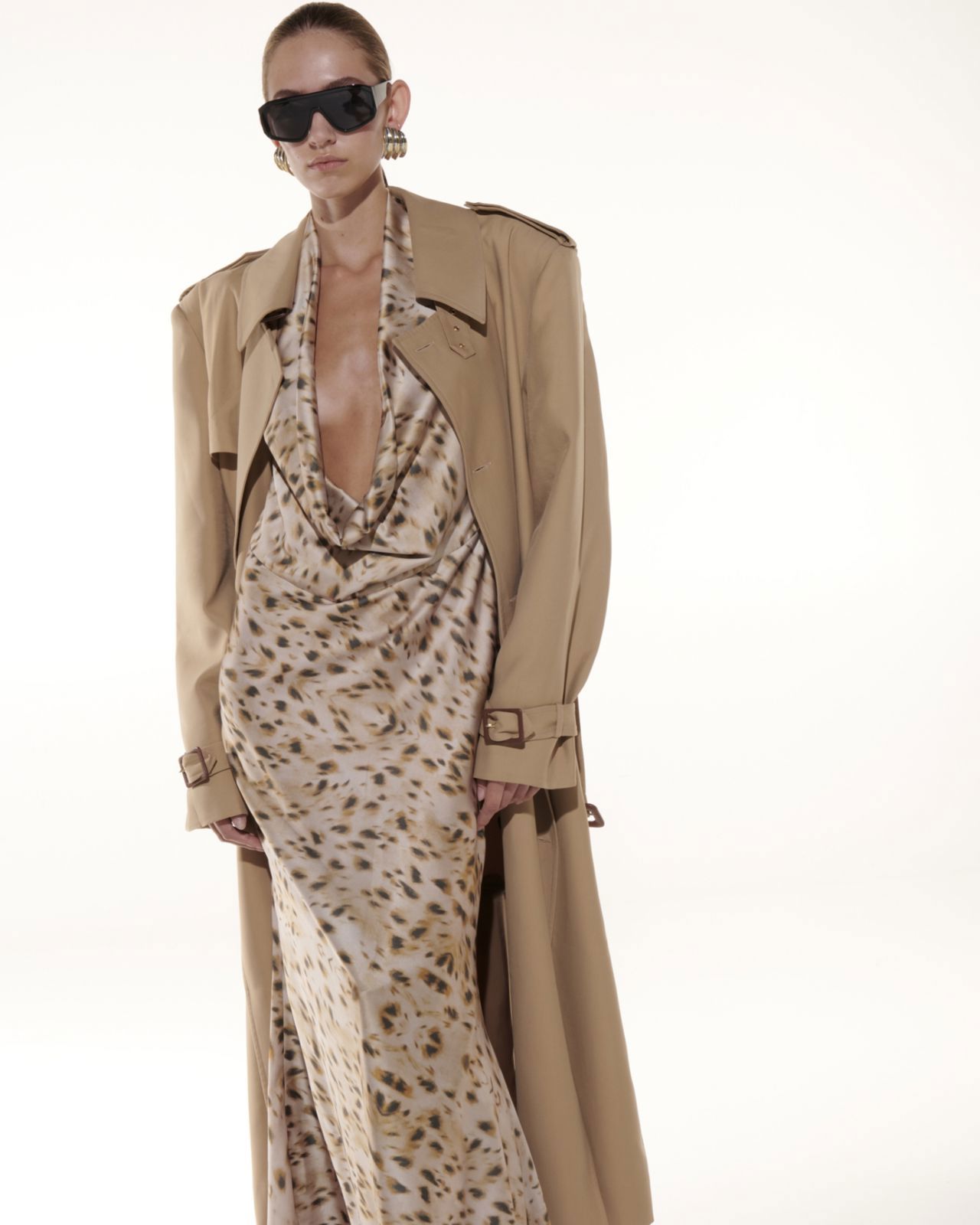 Picture of  BEIGE TRENCH COAT