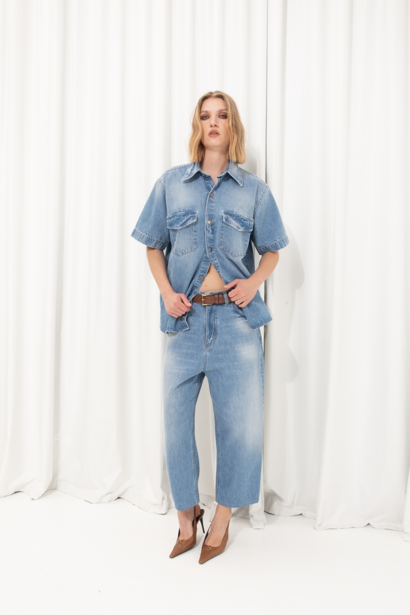 Picture of Loose-Fitting Denim Pants