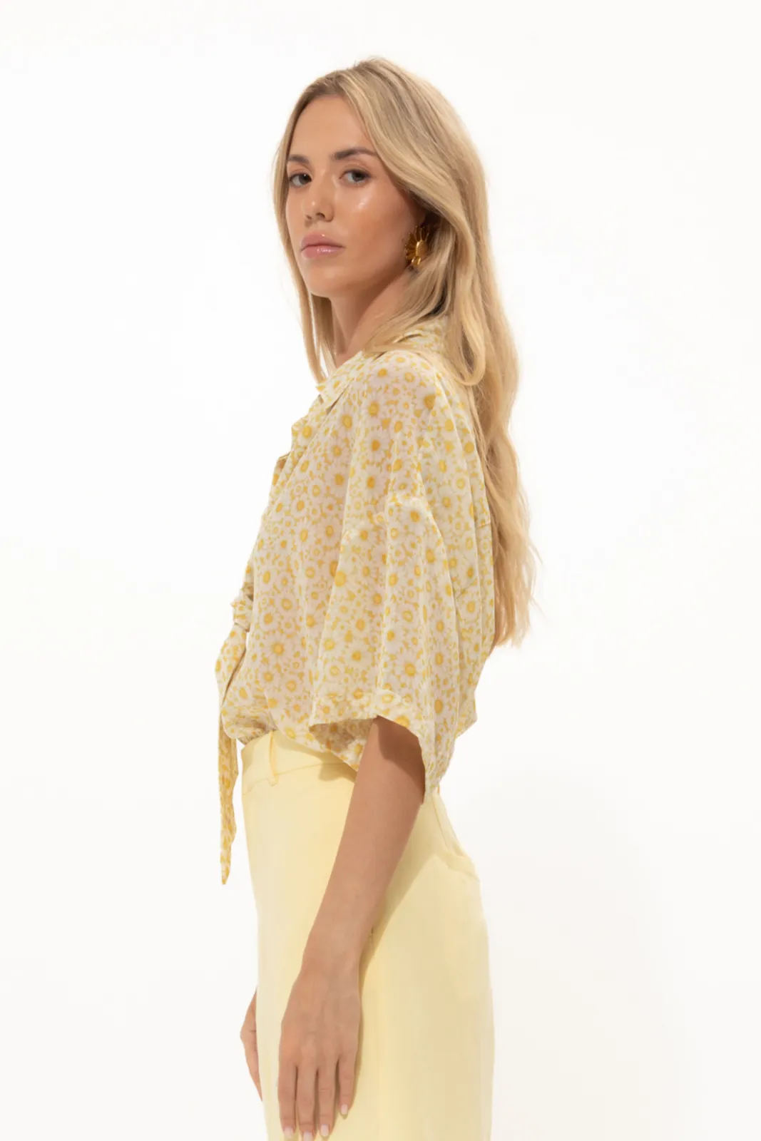 Picture of Chamomile Print One Size Shirt