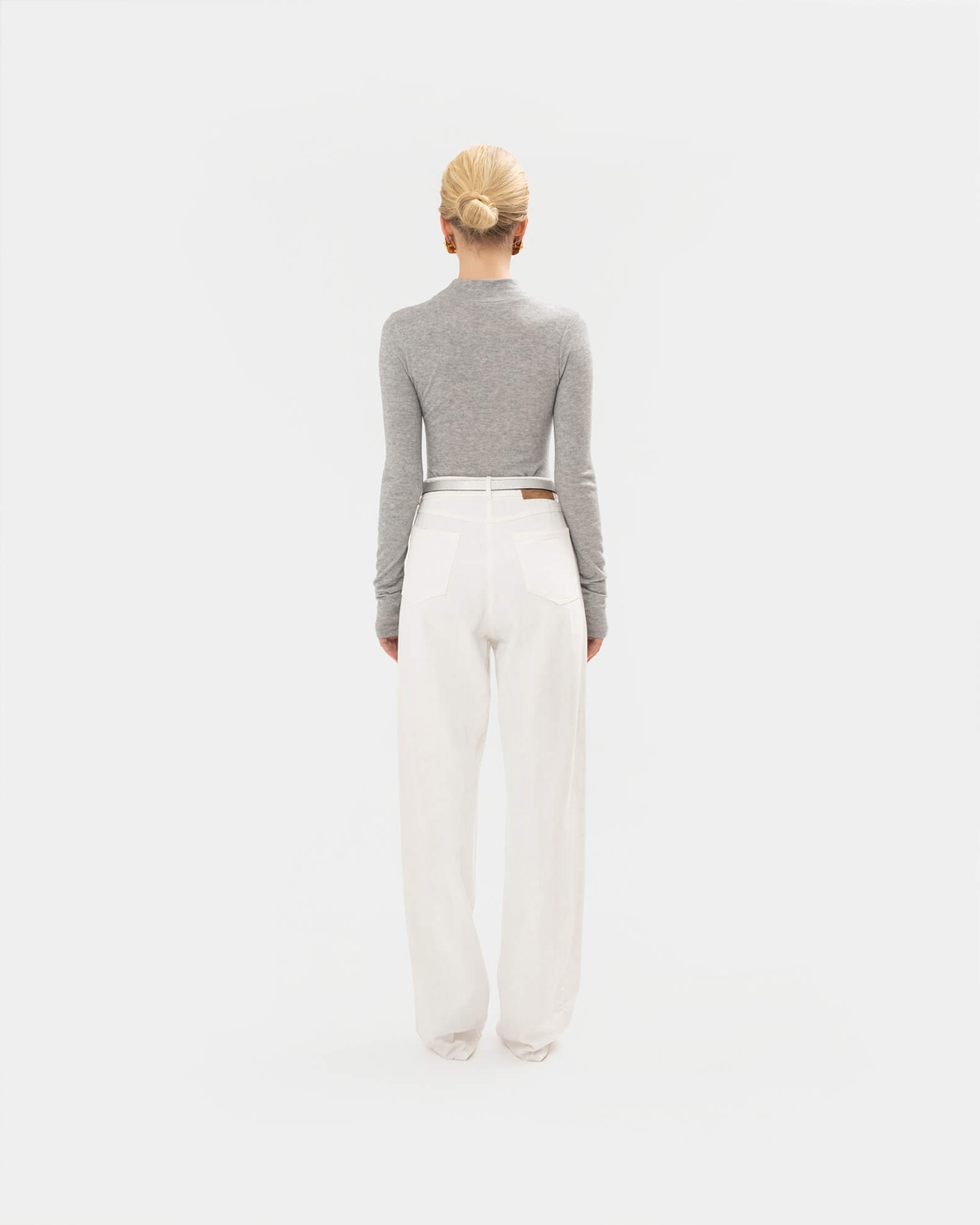 Picture of CREME STRAIGHT-LINE JEANS