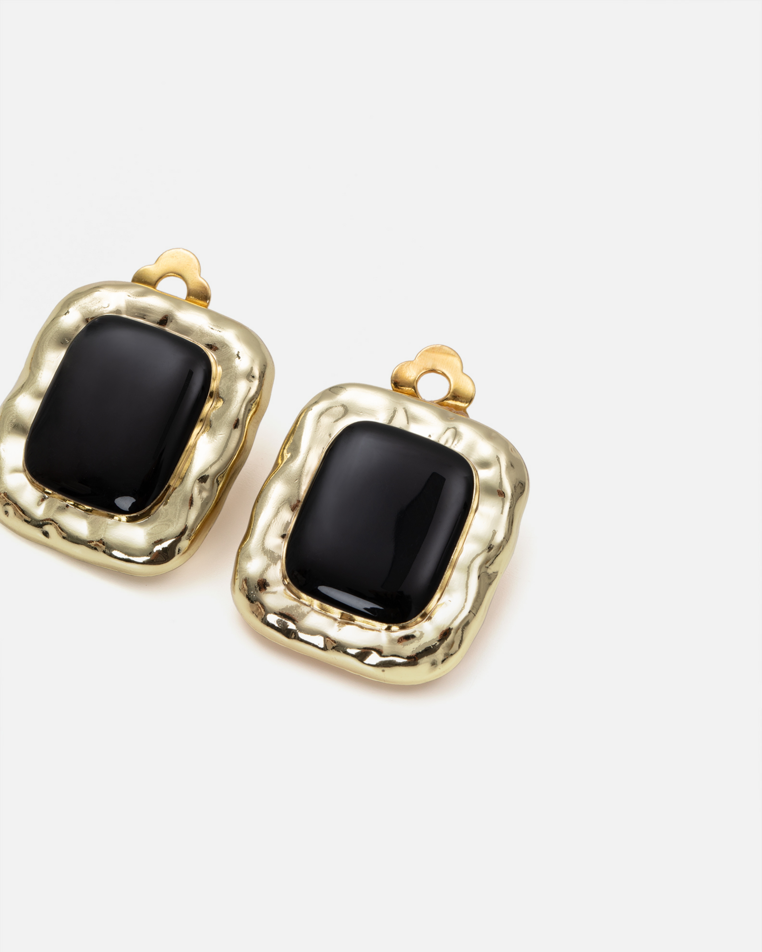 Picture of BLACK STONE EARRINGS