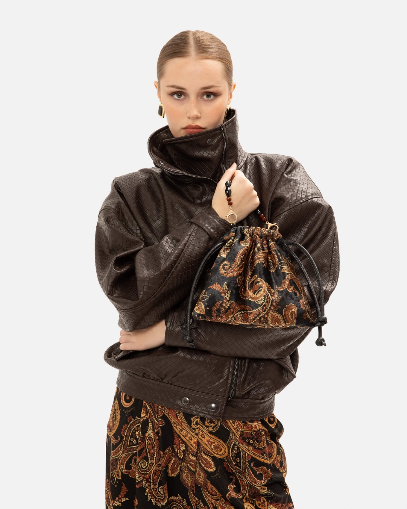 Picture of BROWN PAISLEY POUCH