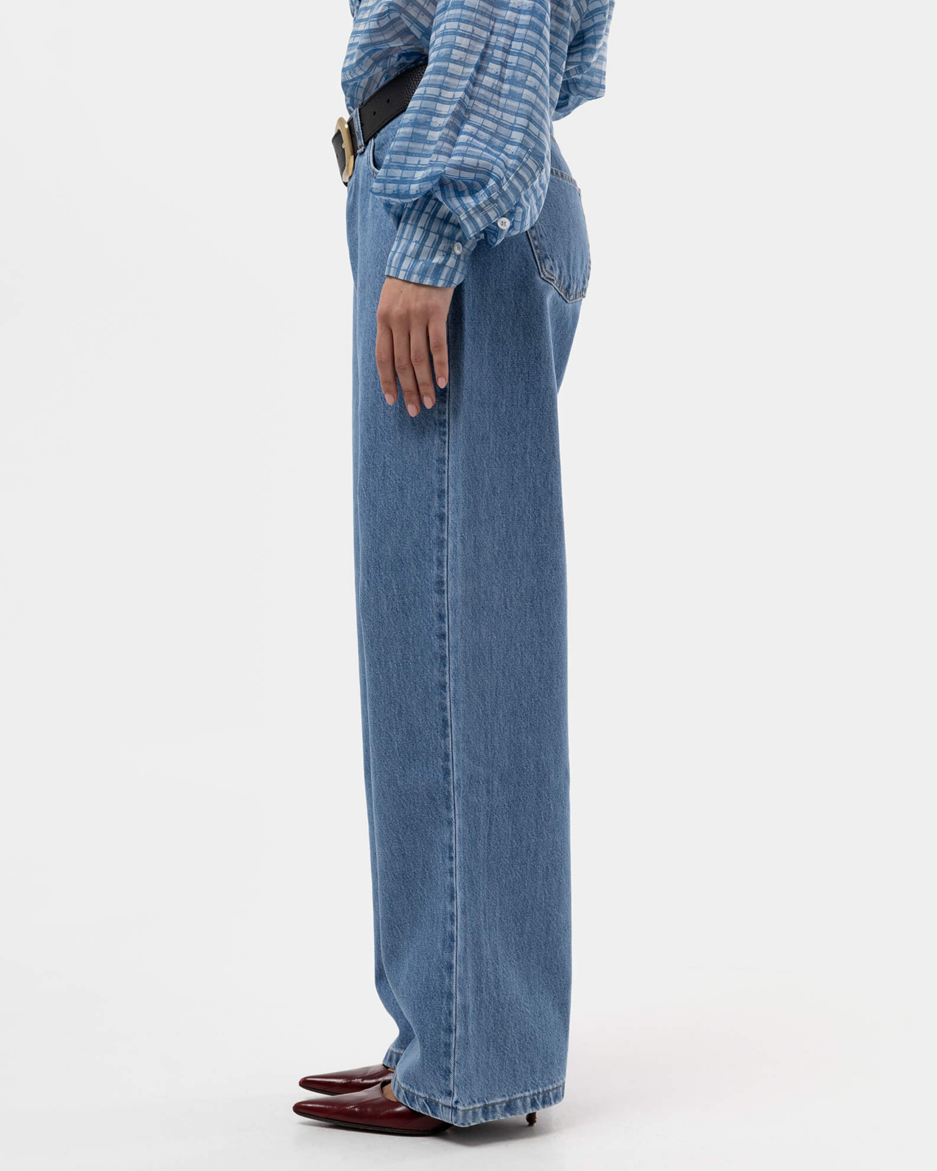 Picture of MID-RISE BLUE JEANS