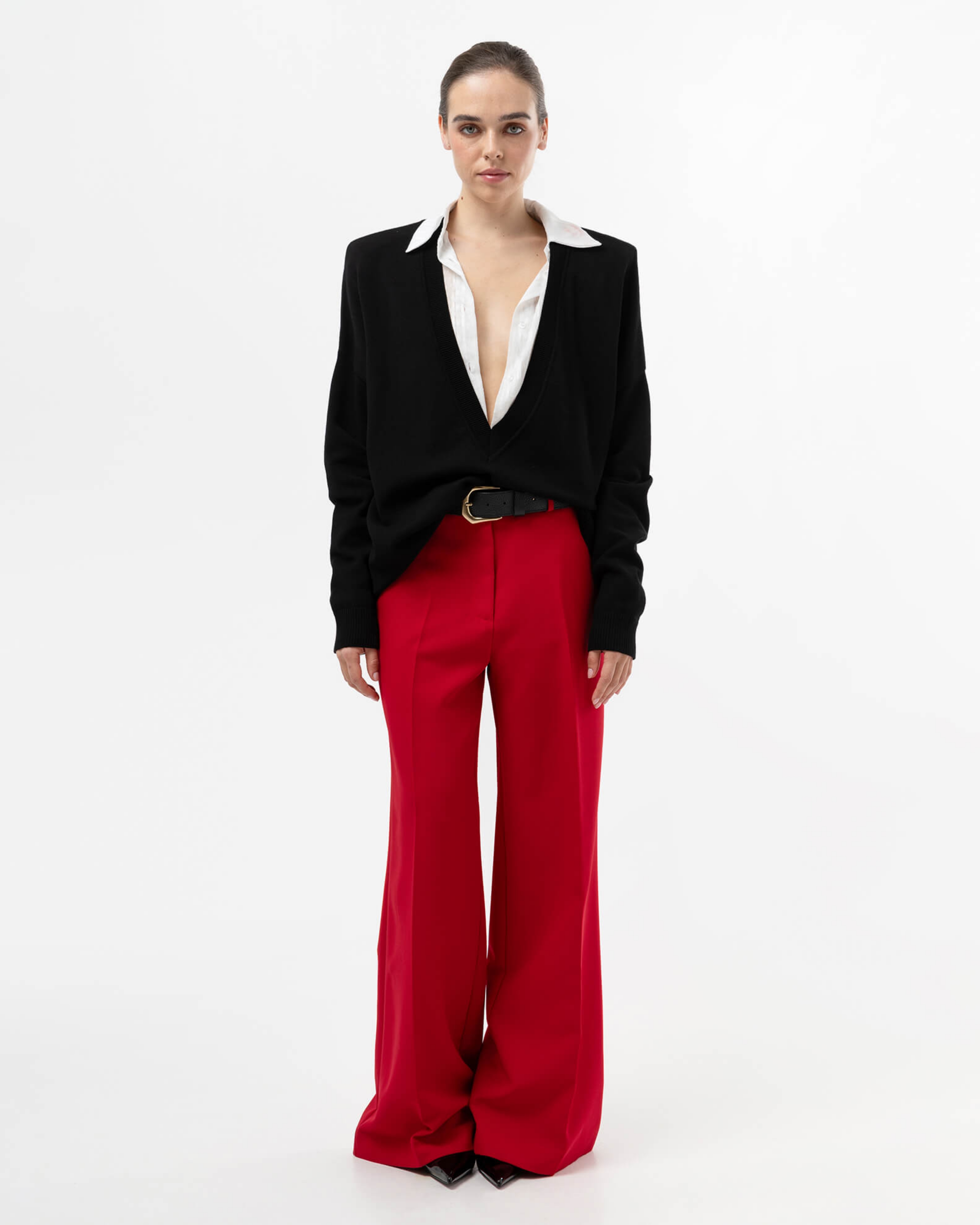 Picture of V-NECK BLACK KNIT SWEATER