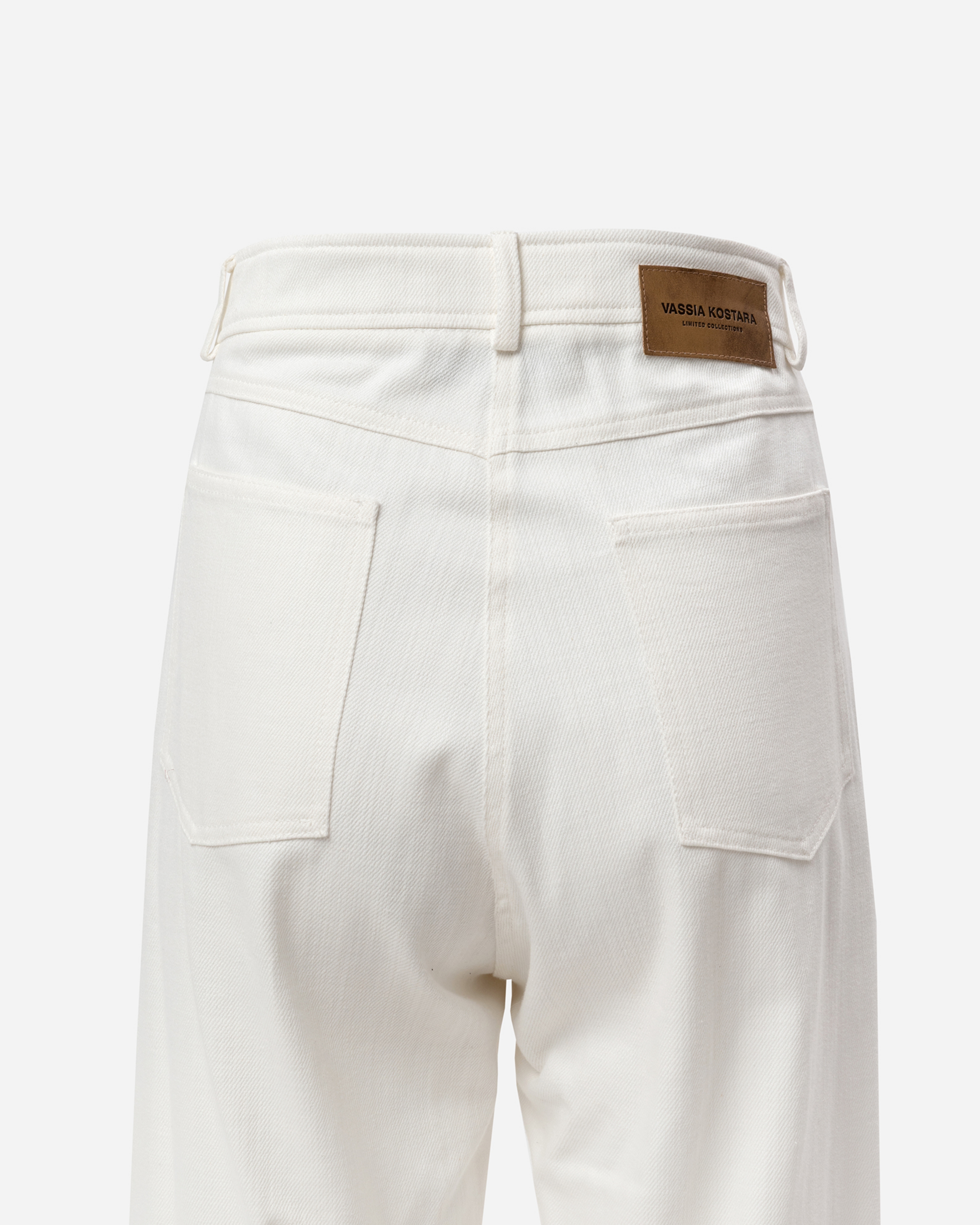 Picture of CREME STRAIGHT-LINE JEANS