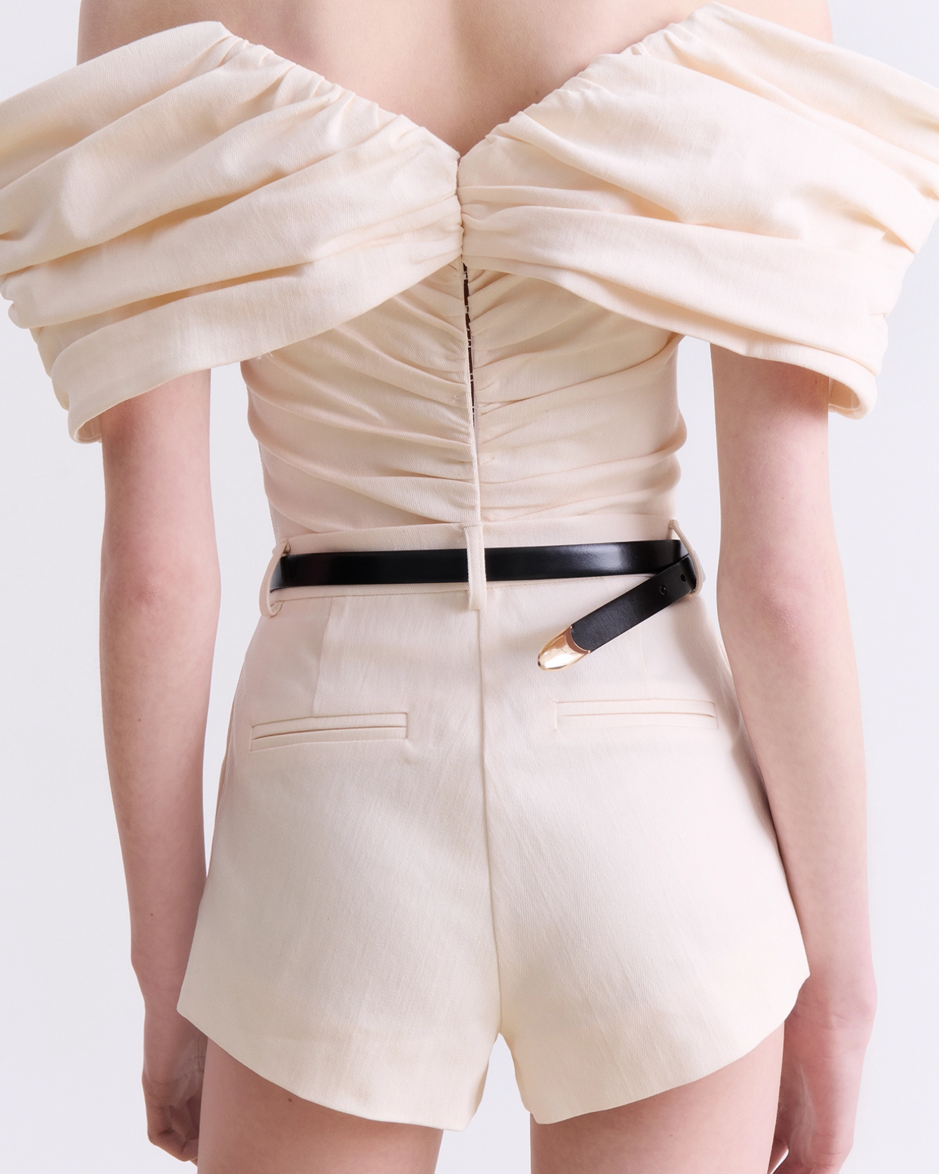 Picture of CREAM TAILORED SHORTS