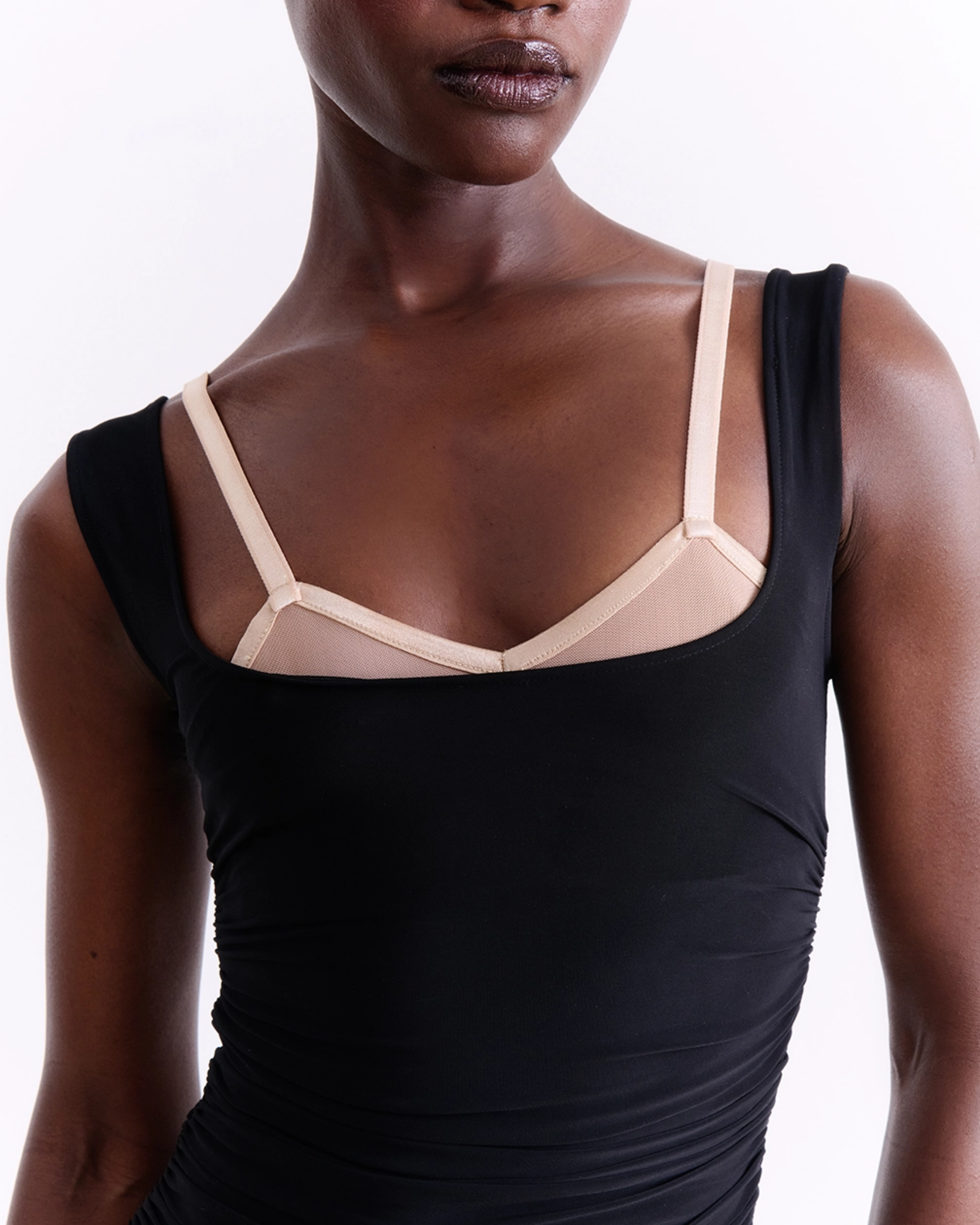 Picture of BLACK FITTED MIDI DRESS