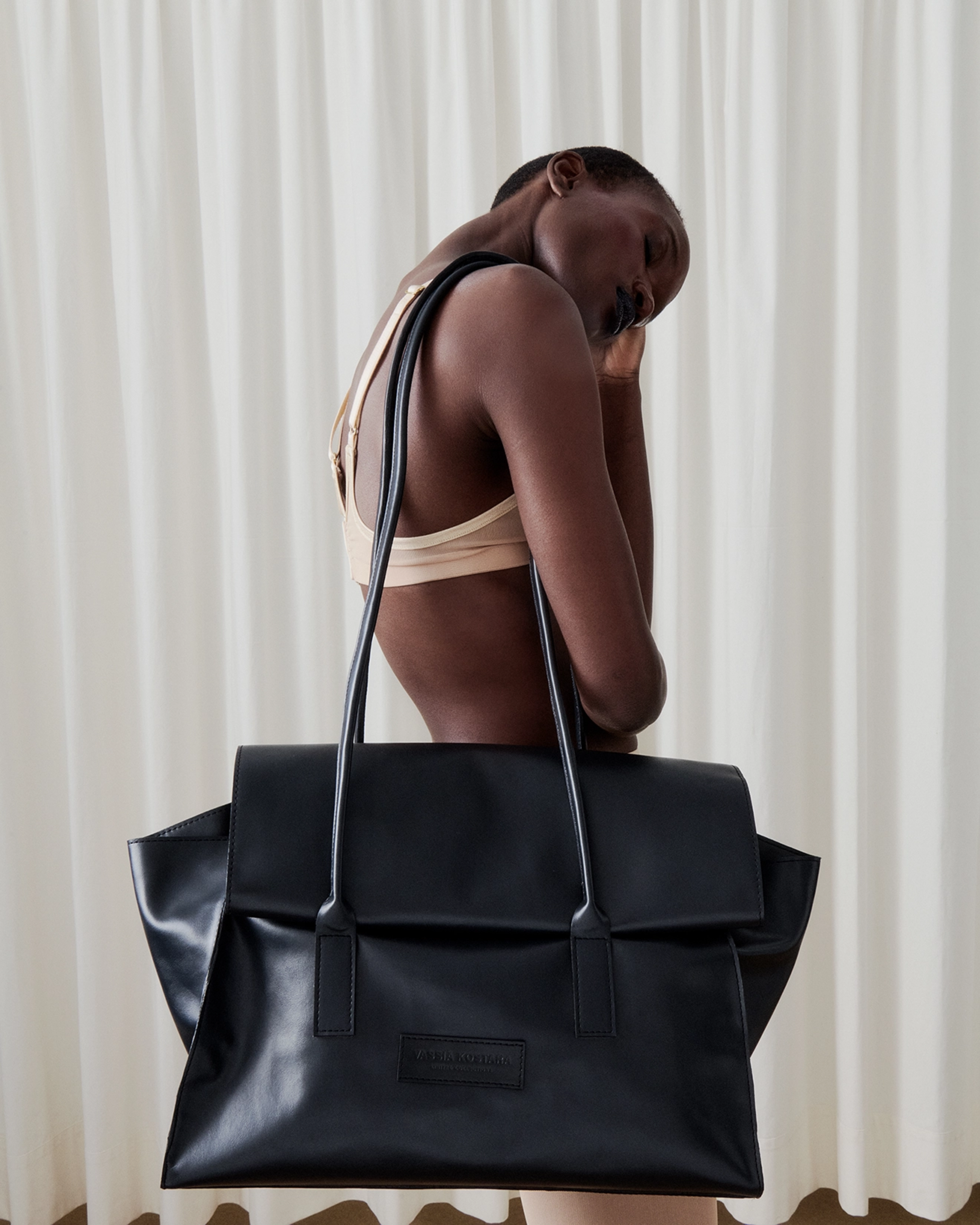 Picture of BLACK FOLDOVER BAG