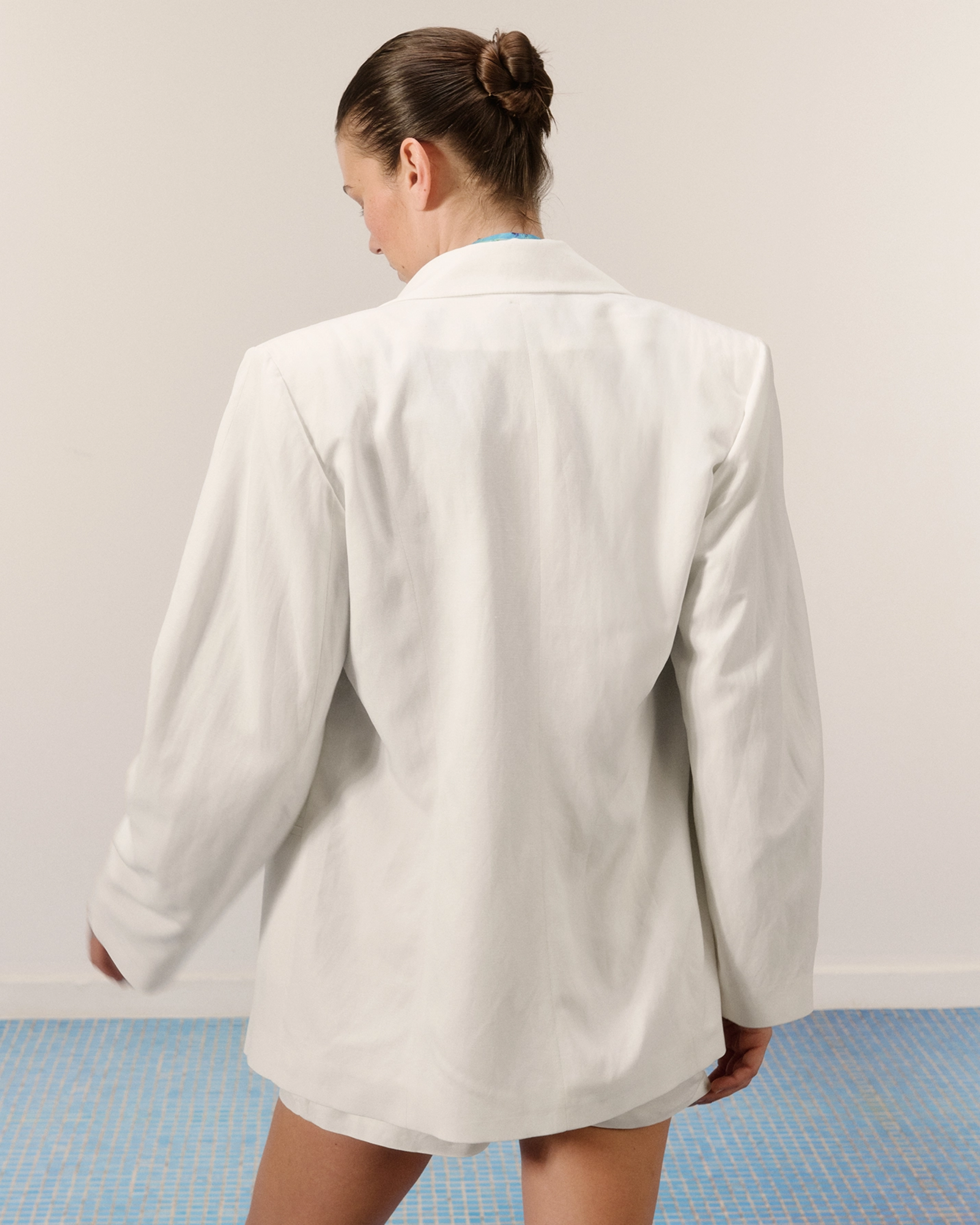 Picture of WHITE SUMMER BLAZER