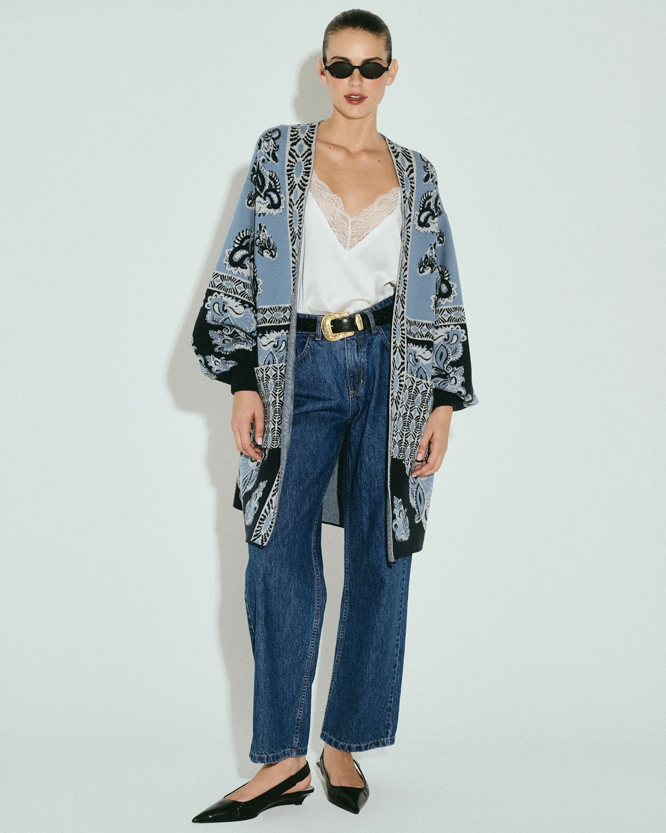 Picture of BLUE PAISLEY KNIT CARDIGAN