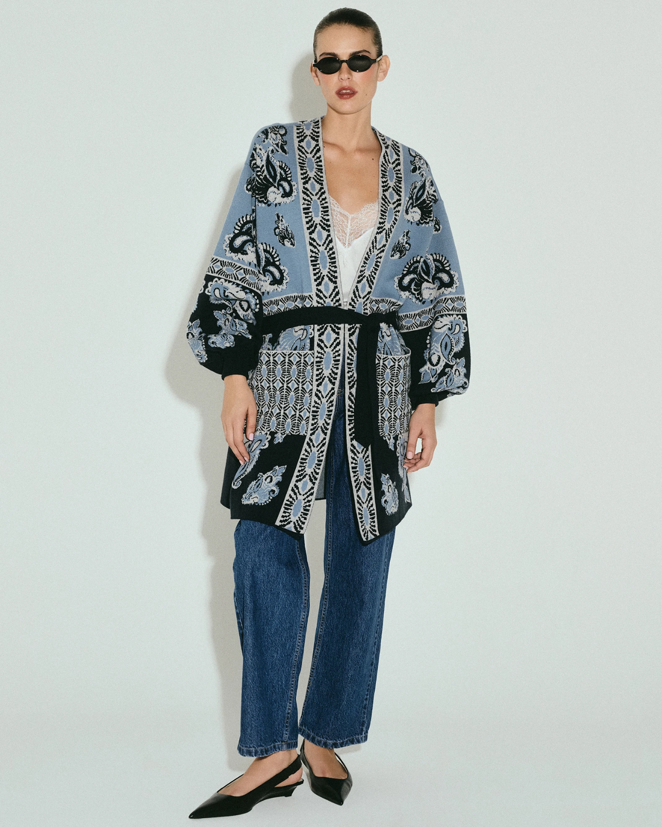 Picture of BLUE PAISLEY KNIT CARDIGAN