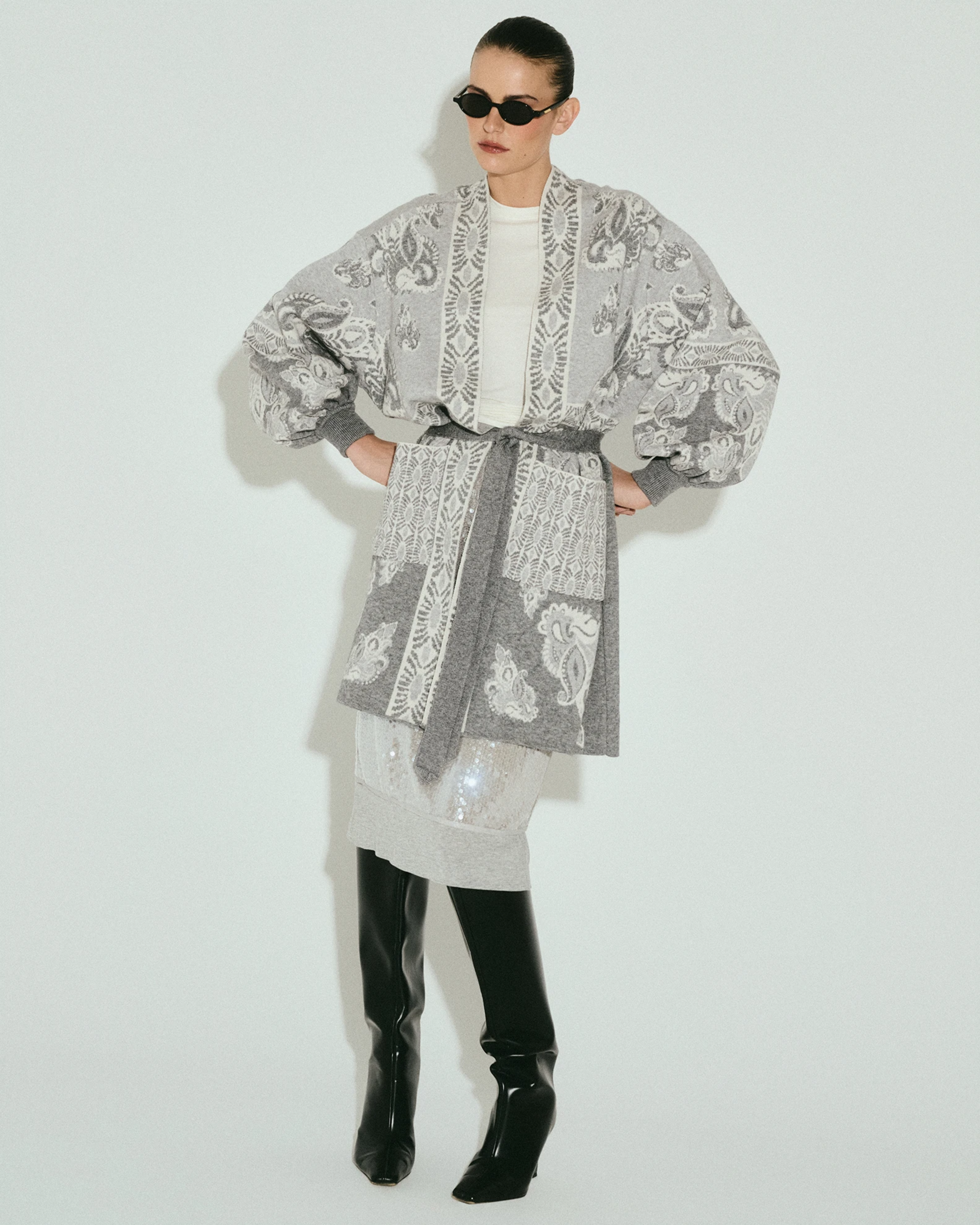 Picture of GREY PAISLEY KNIT CARDIGAN